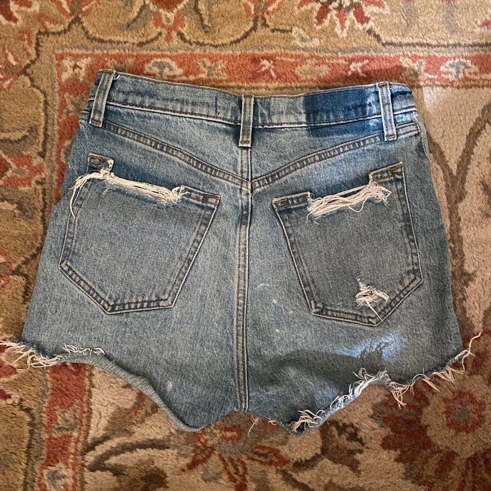 High Rise Jean Shorts 🤎 - Picture 2 of 3